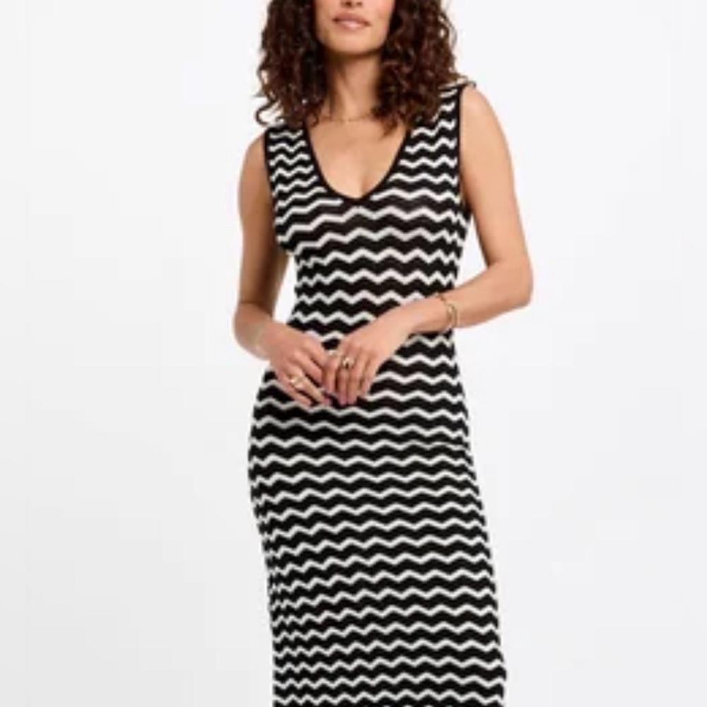 Sleek Nautical Style Black and White Striped Sleeveless Short Mini Dress